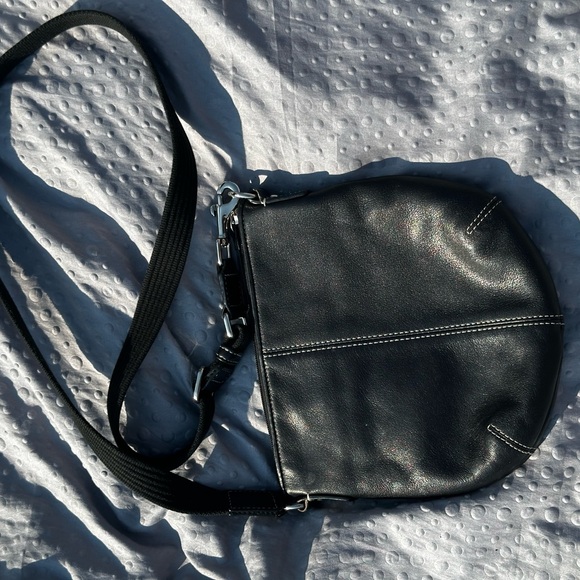 Black leather Coach Top-Zip Crossbody - Picture 5 of 7